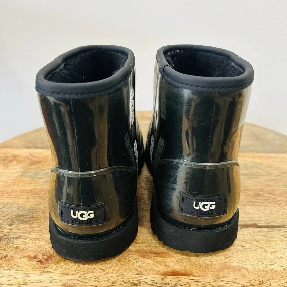 UGG Classic Clear Mini II Girls Size 5Y Black Casual Waterproof Ankle Rain Boots